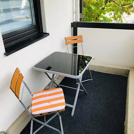 Neu, Appart 12 Min Zum Hbf Und 30 Min Zur Messe Nichtraucher